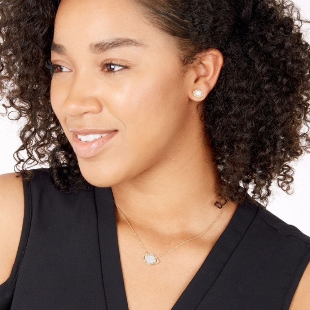 Stella & Dot | Retired Charlotte “Lilac” Earring & Pendant Necklace Set - Picture 6 of 9